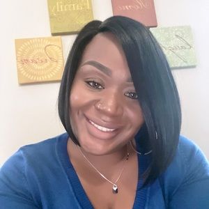 Meet your Posher, Aquila